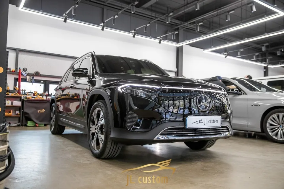Mercedes-Benz EQB seat ventilation installation result