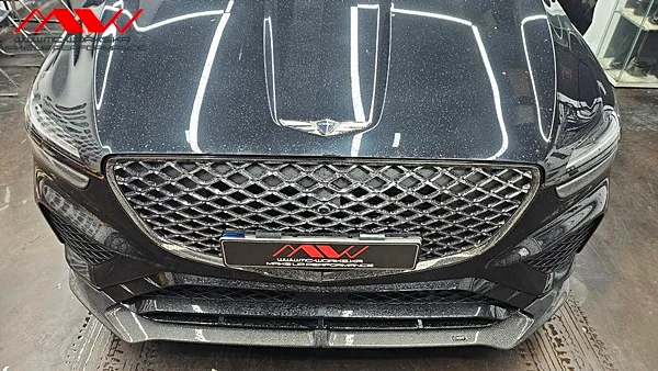 Genesis GV70 vinyl wrap - Genesis GV70 Vinyl Wrap Review: Blackout & Carbon Accents photo 3