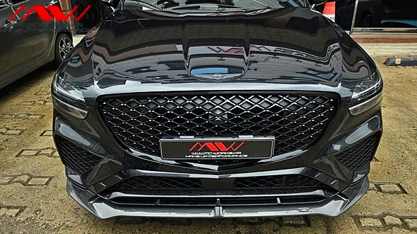 Genesis GV70 vinyl wrap - Genesis GV70 Vinyl Wrap Review: Blackout & Carbon Accents photo 4