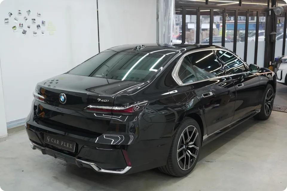 BMW 7 Series ppf - BMW 7 Series PPF Review: Flawless Two-Tone Wrap with Coachline De photo 4