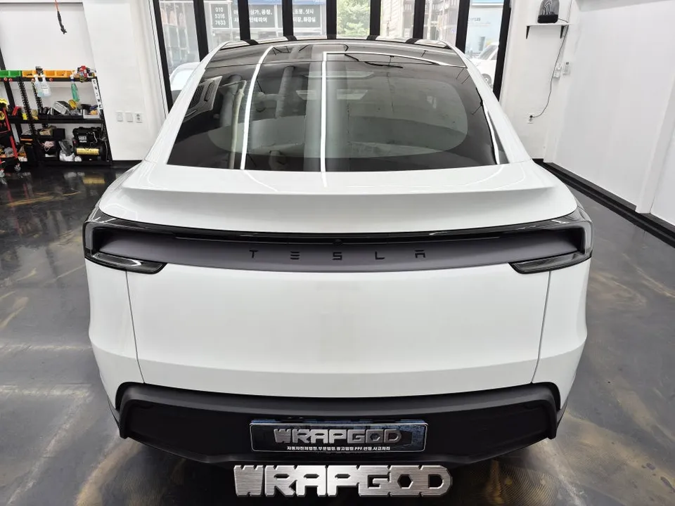 Tesla Model Yの無光PPF施工事例|韓国での実例 施工写真 1-2