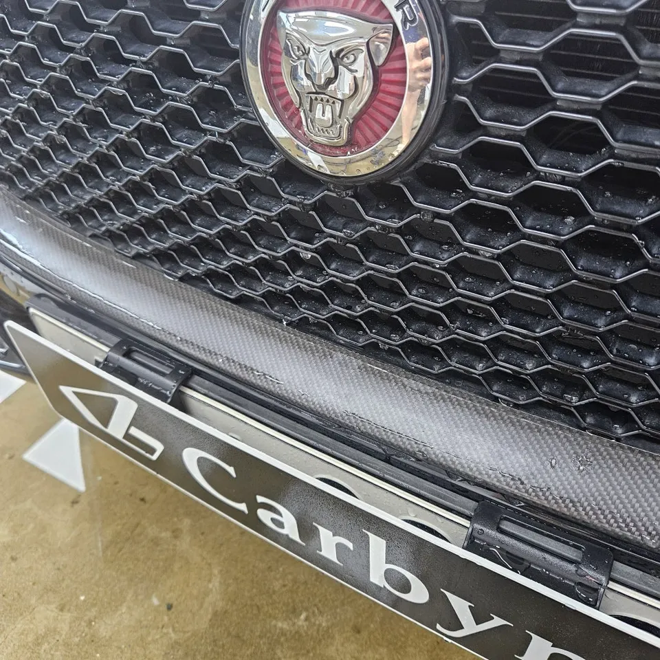 Jaguar XFのPPF施工事例|ヘッドライト・グリル保護 施工写真 3-2