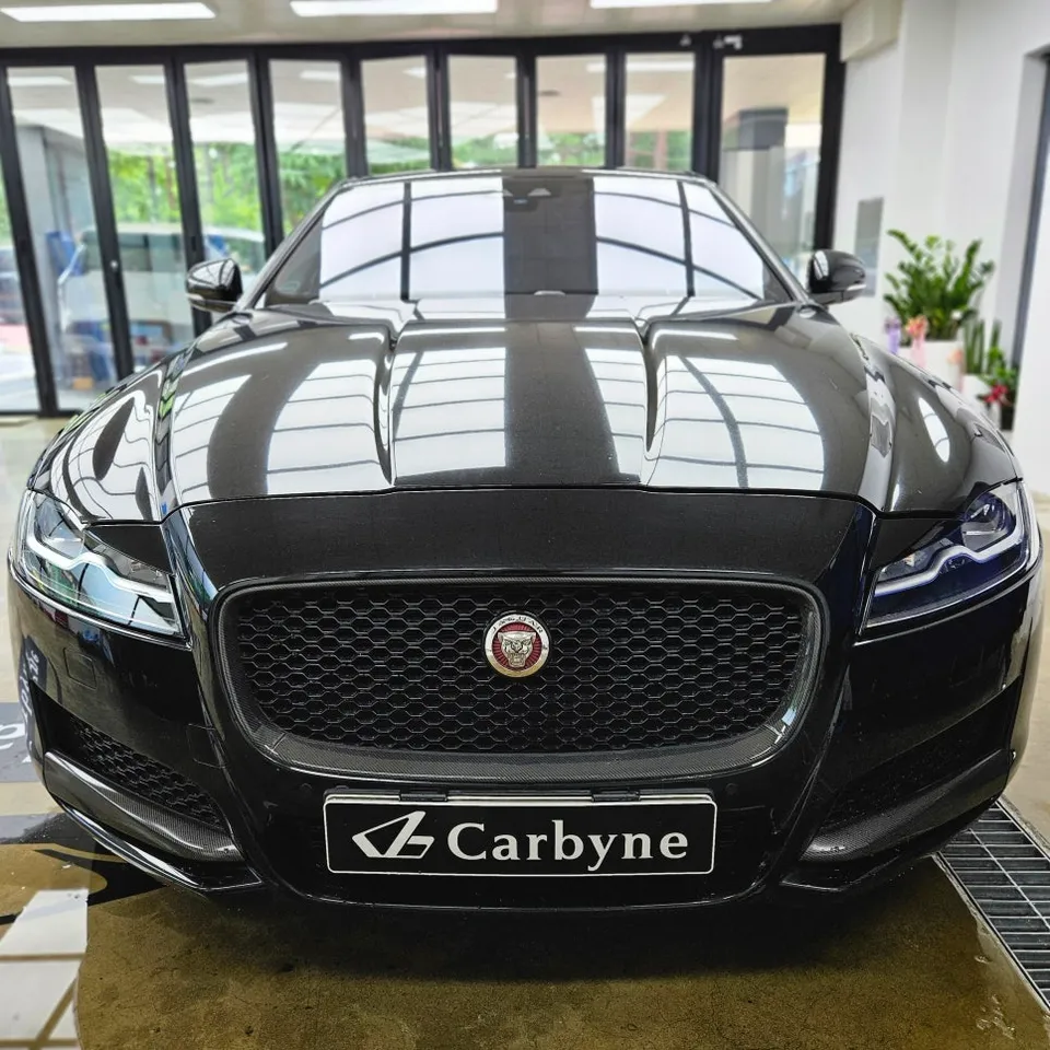 Jaguar XFのPPF施工事例|ヘッドライト・グリル保護 施工写真 1-3