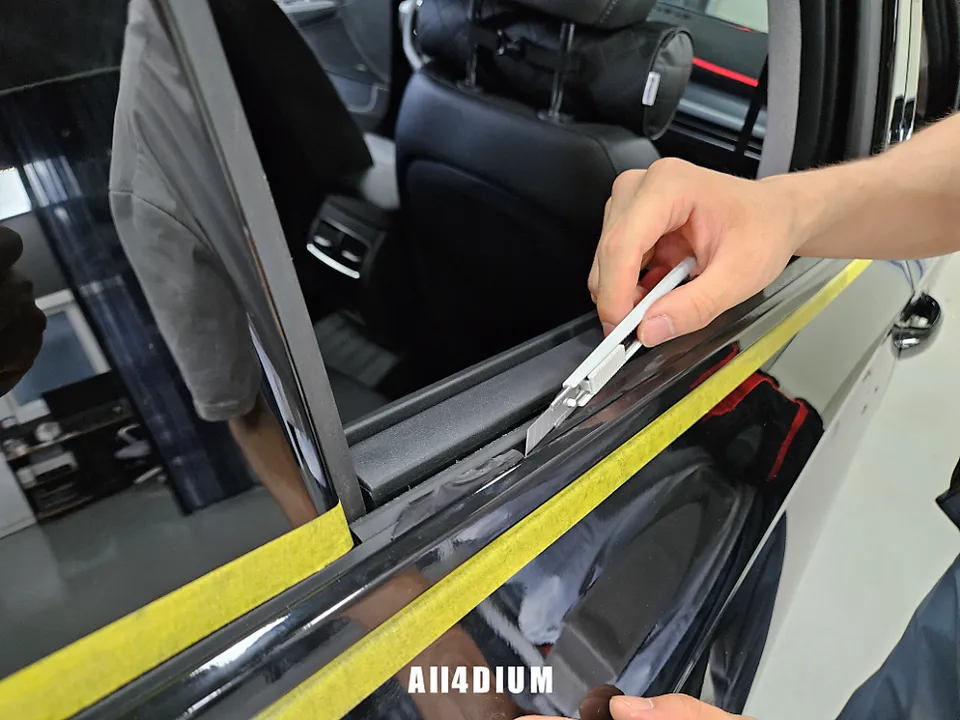 Hyundai Sonata DN8のカーラッピング事例|費用目安・仕上がり 施工写真 1-3