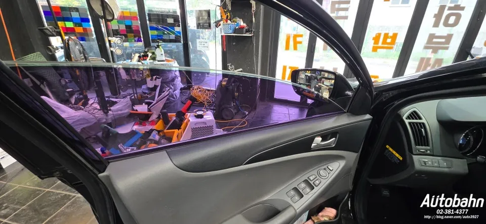 Hyundai Sonataのカーフィルム施工事例｜断熱・スモーク効果 施工写真 3-1