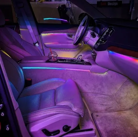 Volvo XC90 ambient lighting - Volvo XC90 Ambient Lighting Review - Full Customization photo 5