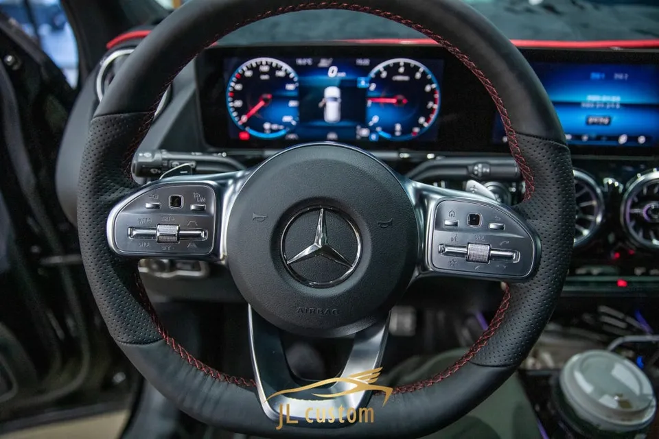 Mercedes-Benz GLA Steering Wheel Heating Review photo 2