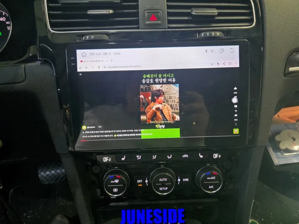 Volkswagen GolfのAndroid Auto・CarPlay取付事例 施工写真 2-2