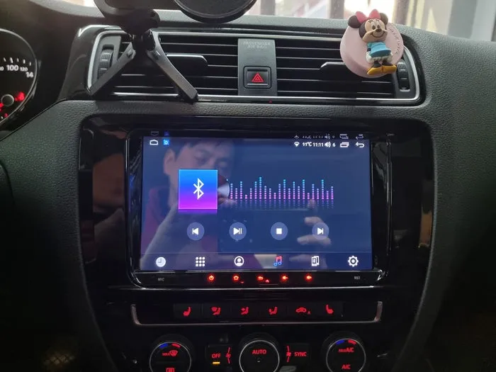Volkswagen JettaのAndroid Auto・CarPlay取付事例 施工写真 3-2