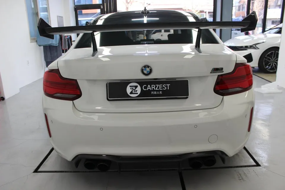 BMW M2のカーラッピング事例|費用目安・仕上がり 施工写真 3-2