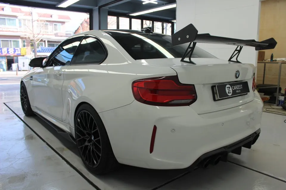 BMW M2のカーラッピング事例|費用目安・仕上がり 施工写真 2-3