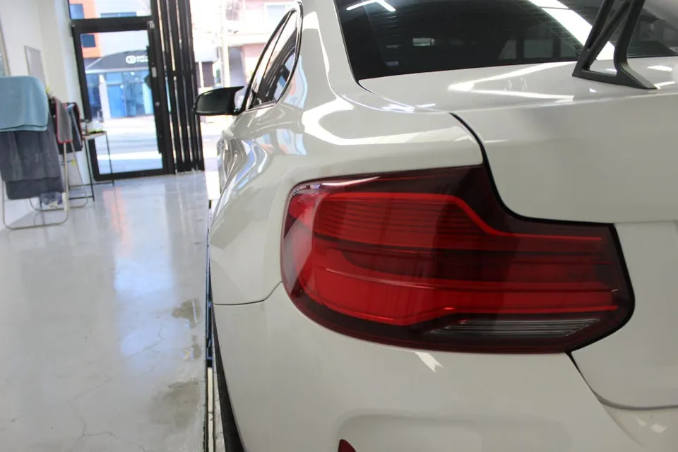 BMW M2のカーラッピング事例|費用目安・仕上がり 施工写真 3-3