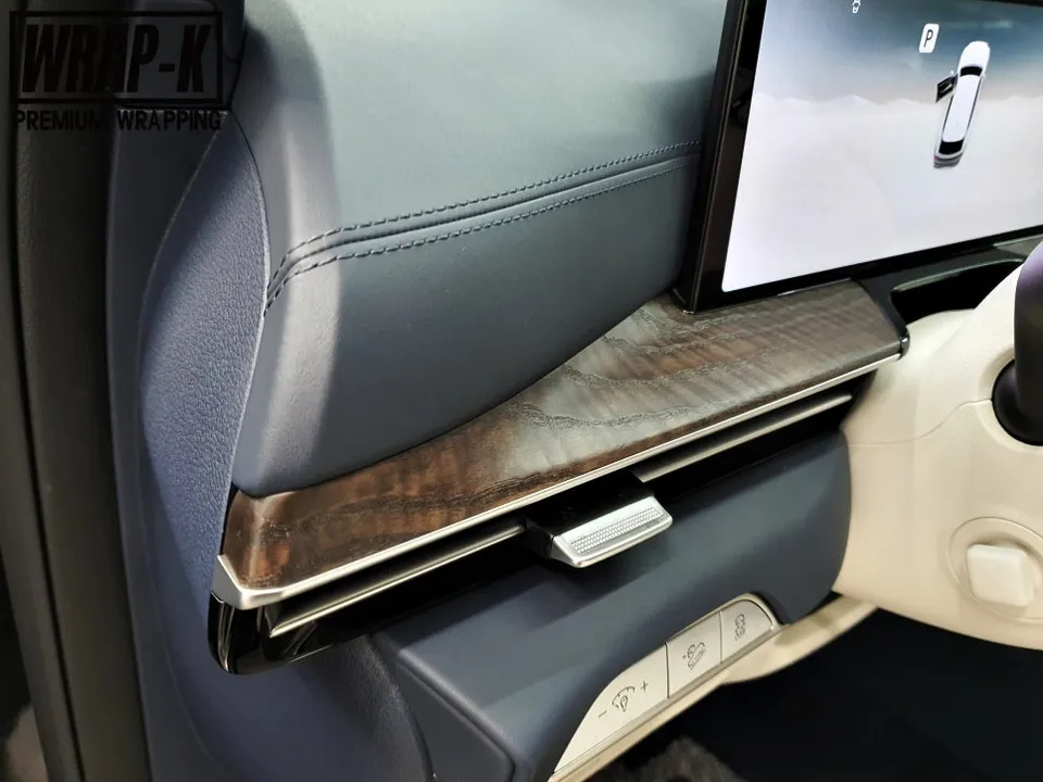 Genesis GV80 vinyl wrap - Genesis GV80 Interior Wrap Review: Natural Wood Feel photo 3
