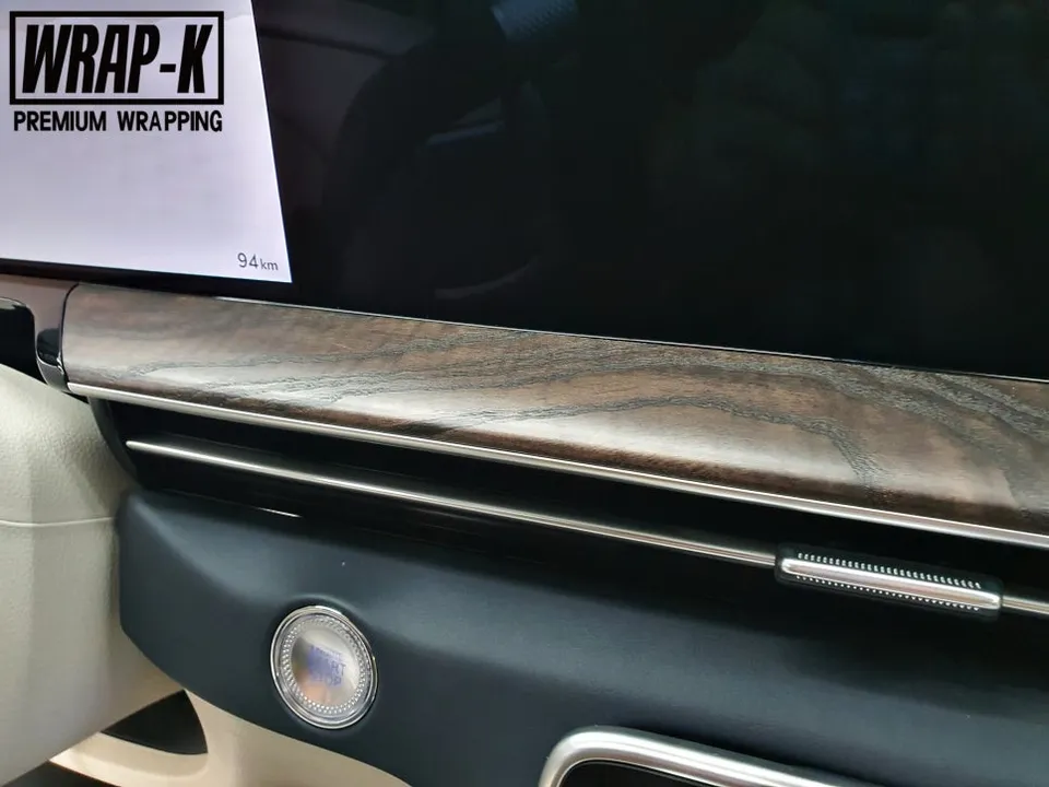 Genesis GV80 vinyl wrap - Genesis GV80 Interior Wrap Review: Natural Wood Feel photo 4