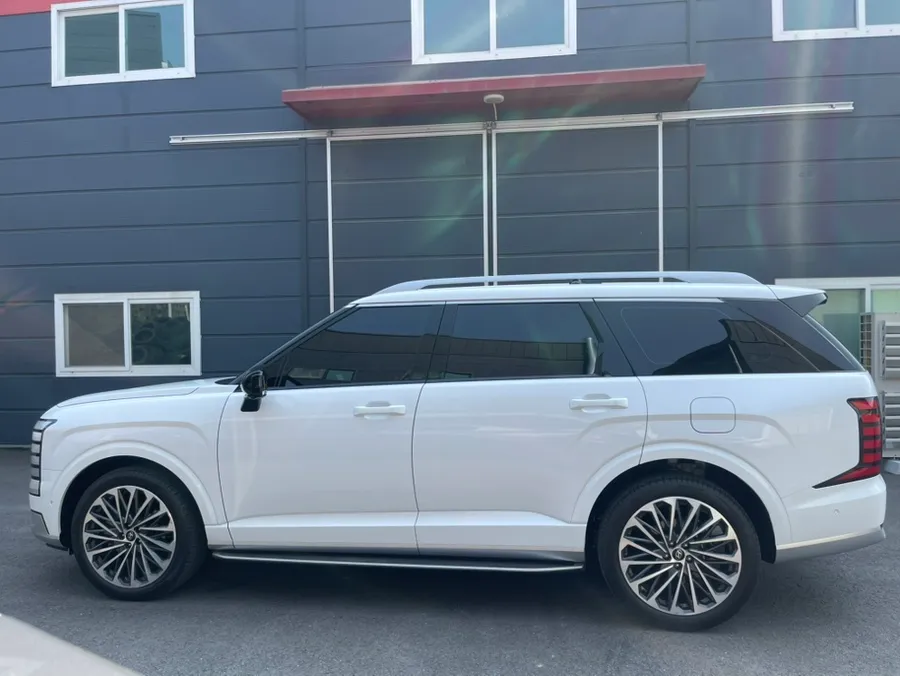Hyundai Palisadeのホイールリペア・塗装事例 施工写真 1-2