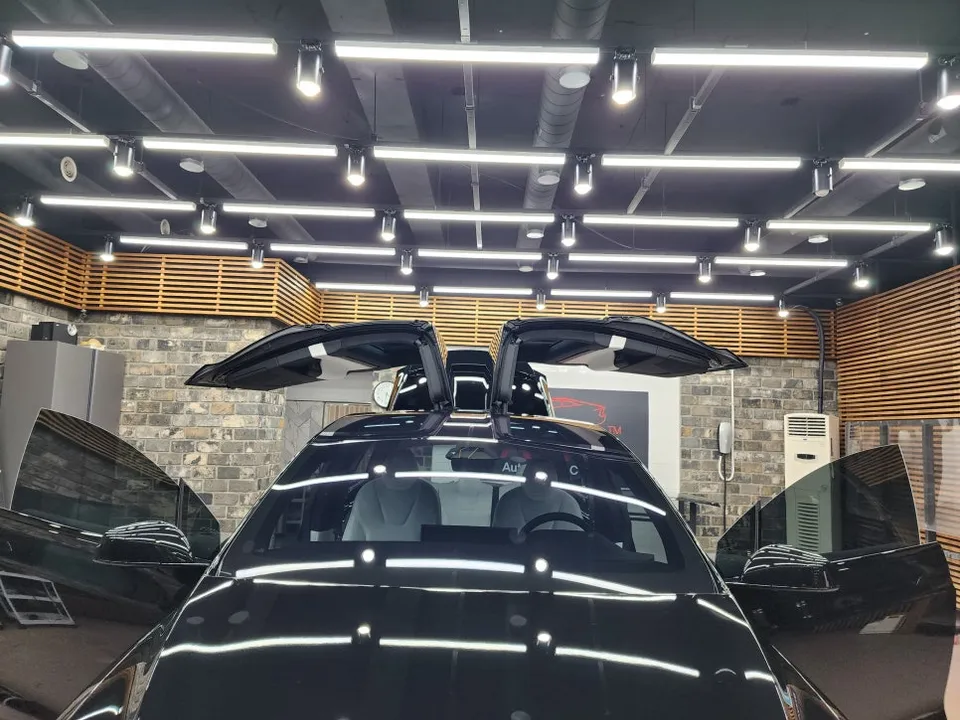 Tesla Model X ppf - Tesla Model X PPF Review: Xpel XR+ Installation photo 4