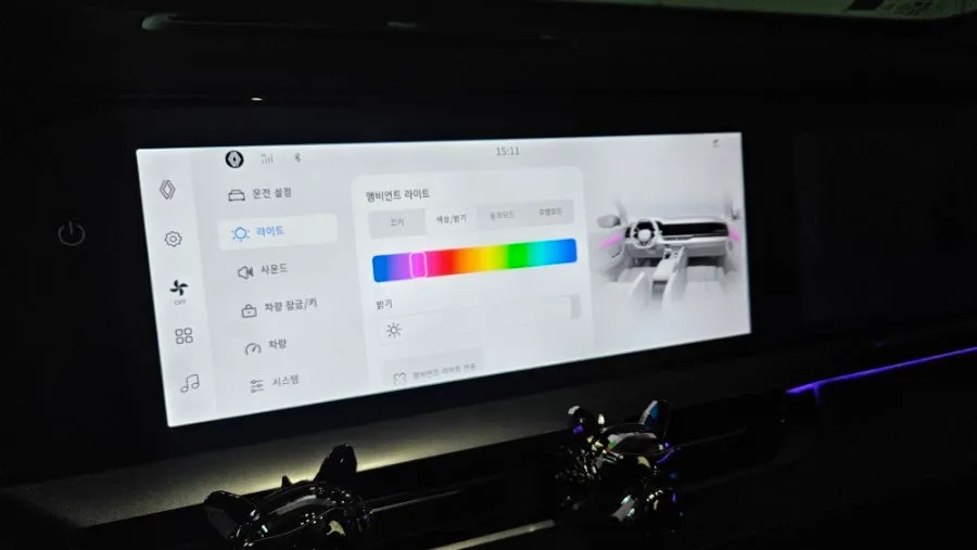 Renault Grand Koleos Ambient Lighting Review - Glowmotion AIR