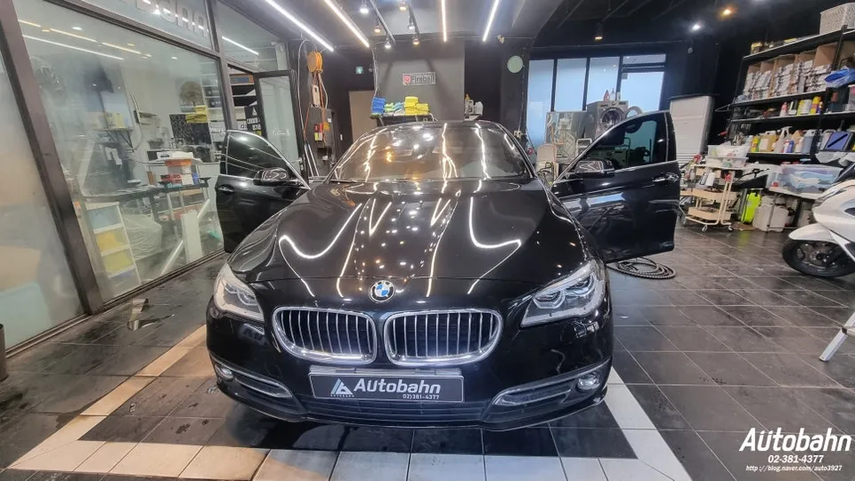 BMW 520dのカーフィルム施工事例｜断熱・スモーク効果 施工写真 2-1