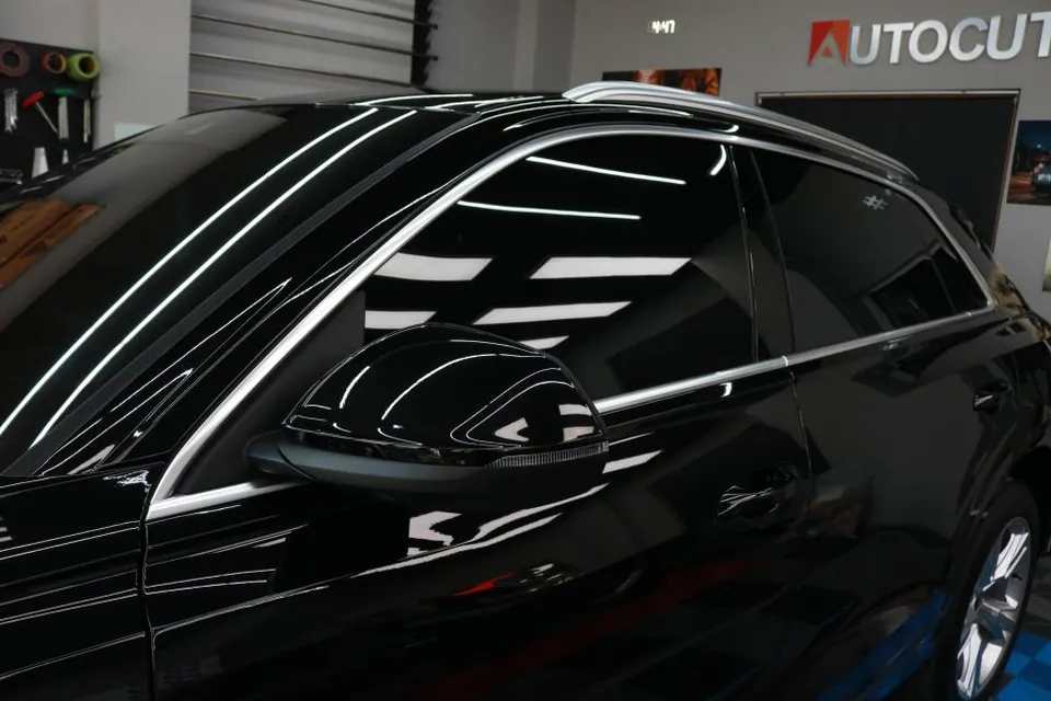 Audi Q8 Vinyl Wrap Review: Gloss Black Trim Upgrade photo 2