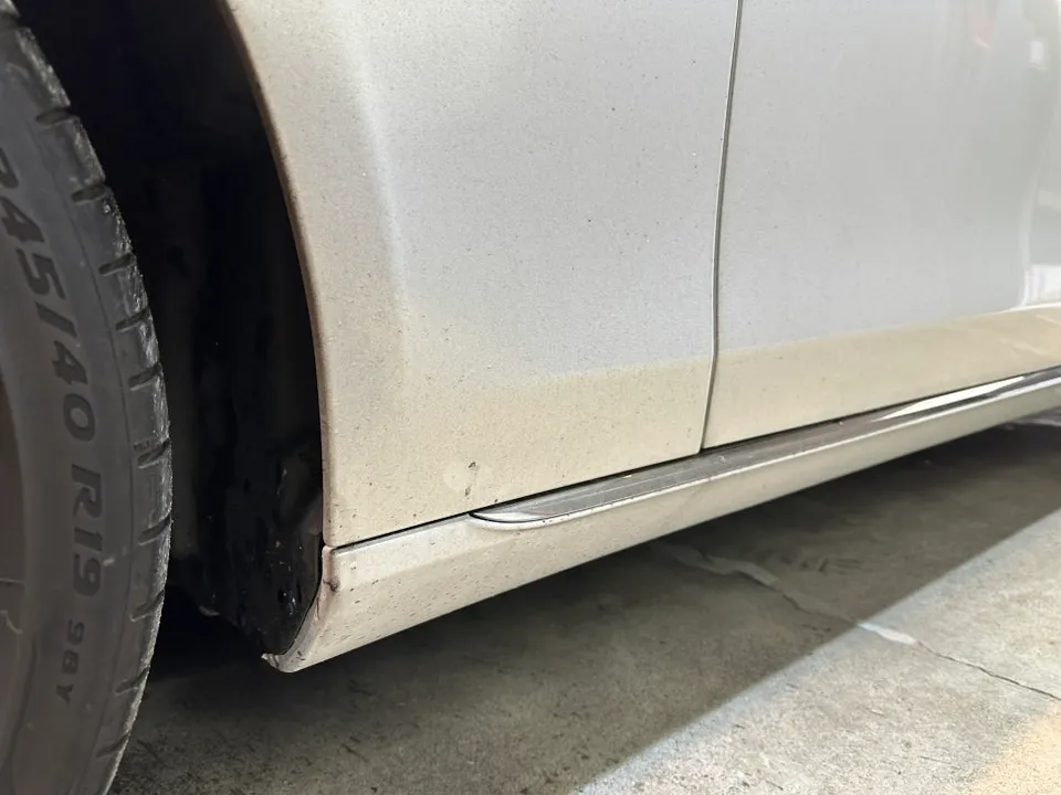 Mercedes-Benz Eクラスのカーラッピング事例|費用目安・仕上がり 施工写真 3-2