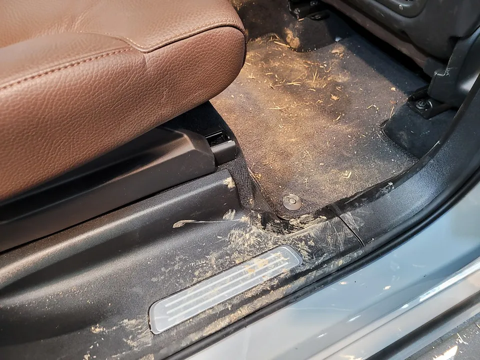 Volvo XC90 ceramic coating - Volvo XC90 Ceramic Coating Review - Deep Clean & Protection photo 4