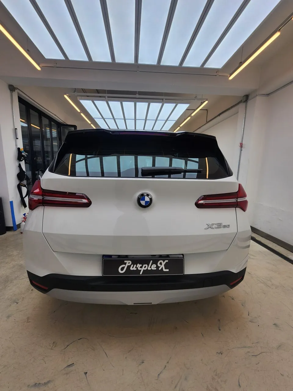 BMW X3のPPF施工事例｜費用目安と仕上がり 施工写真 1-3