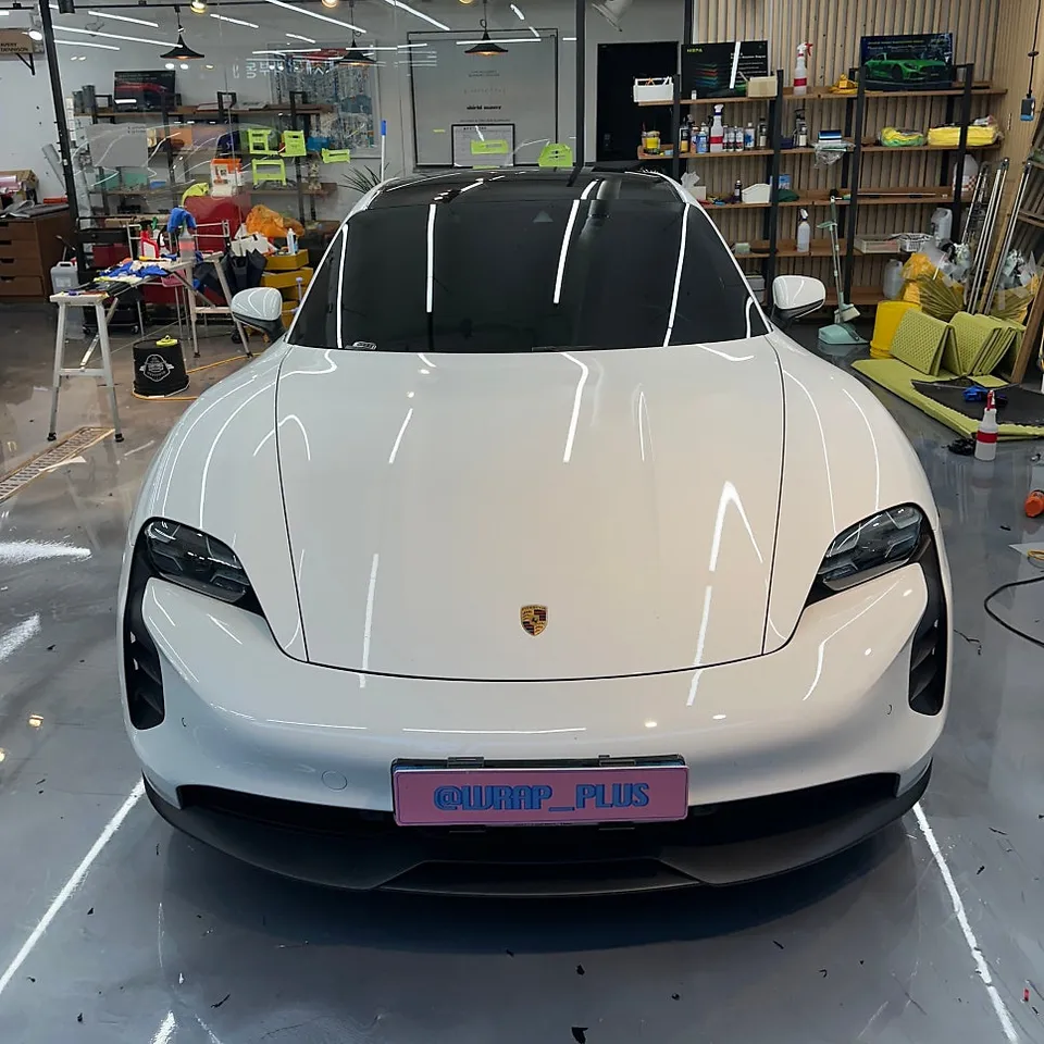 ポルシェ タイカン ラッピング事例|費用目安・仕上がり 施工写真 1-1