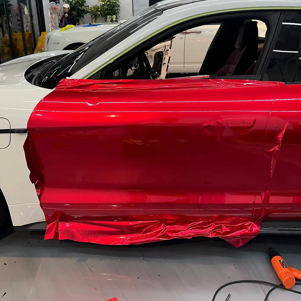 ポルシェ タイカン ラッピング事例|費用目安・仕上がり 施工写真 1-2