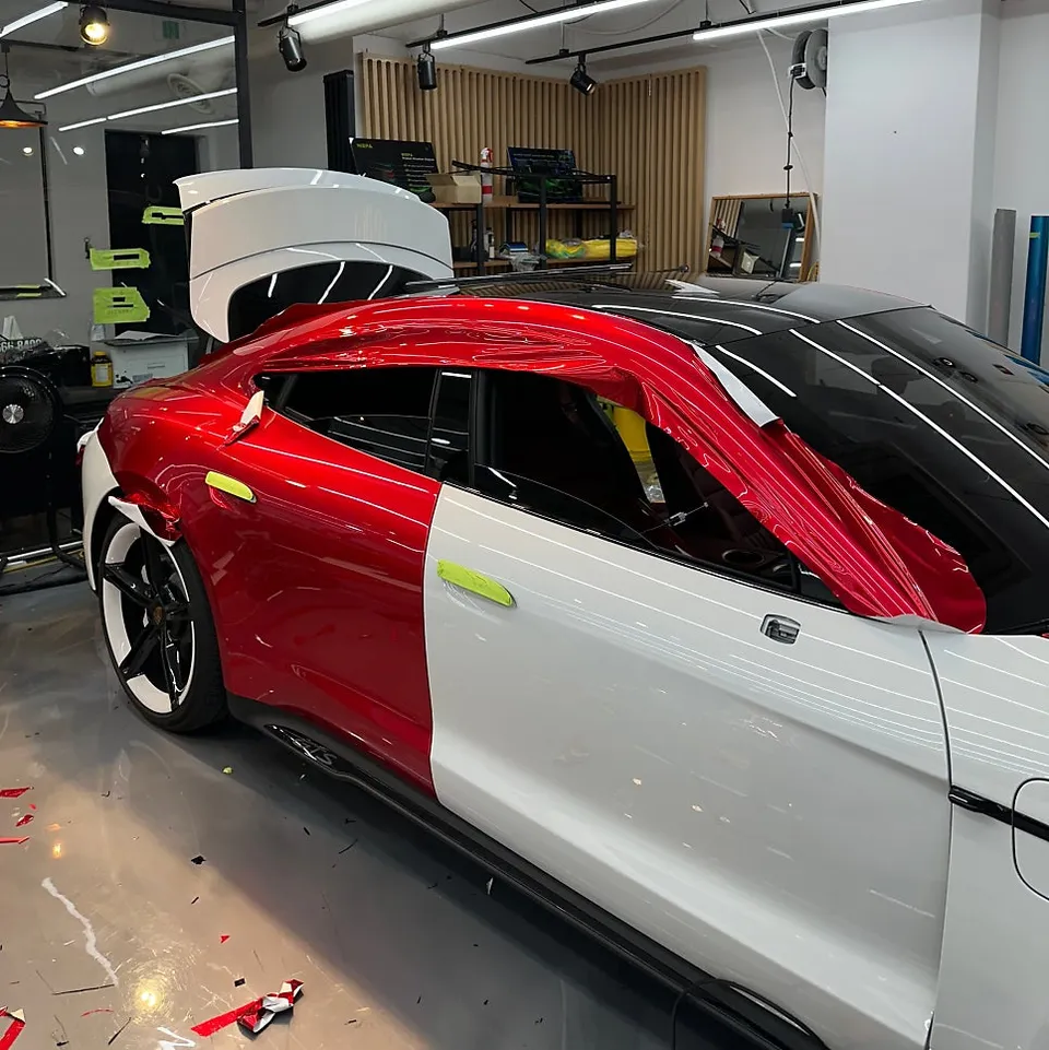 ポルシェ タイカン ラッピング事例|費用目安・仕上がり 施工写真 2-3