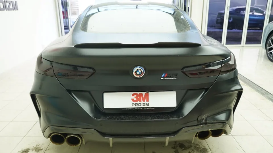 BMW M8 ppf - BMW M8 PPF Review: Matte to Glossy Black Transformation photo 3