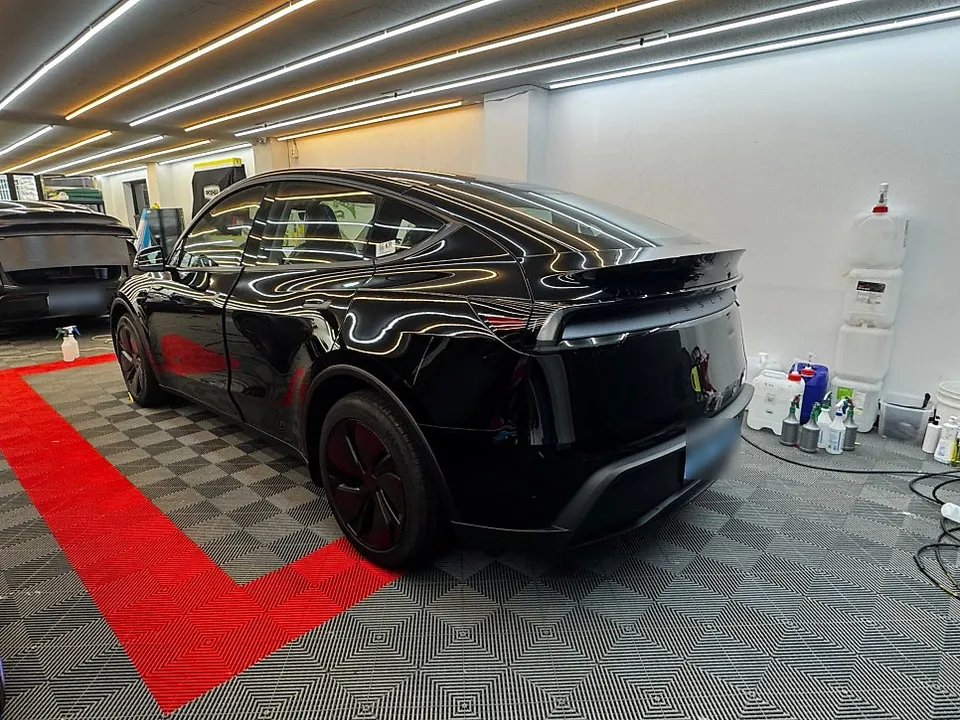Tesla Model Y PPF施工事例|費用目安・仕上がり 施工写真 3-1