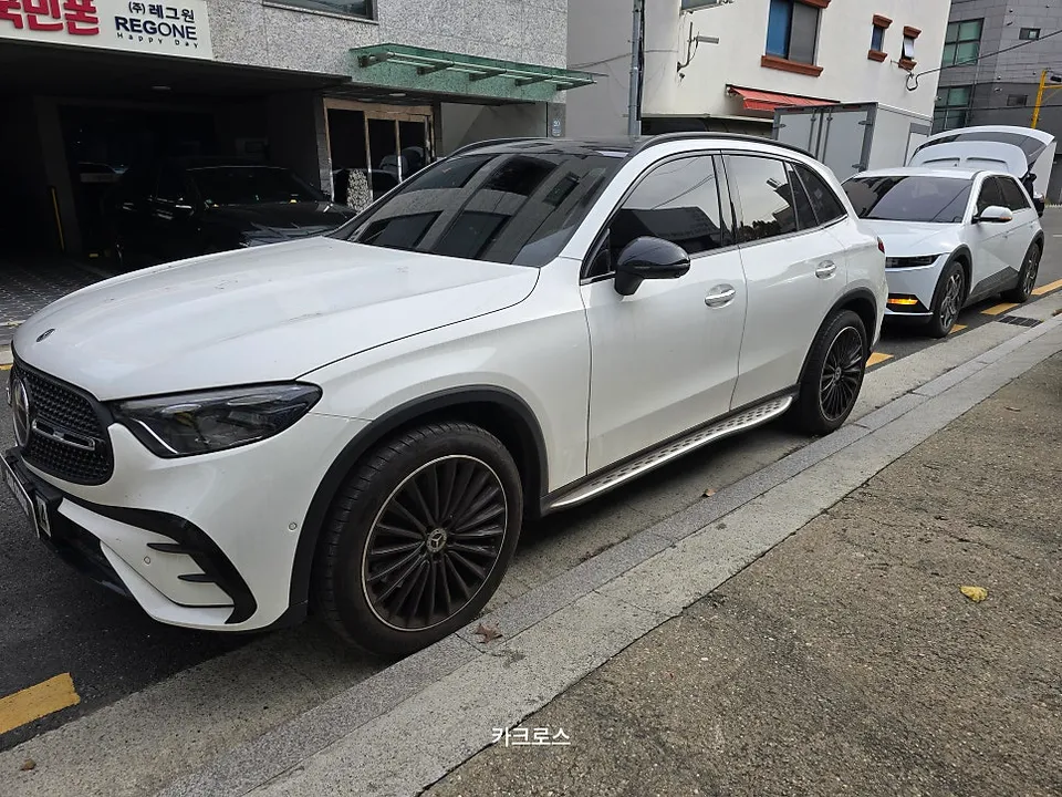 Mercedes-Benz GLCのカーラッピング事例|費用目安・仕上がり 施工写真 3-1