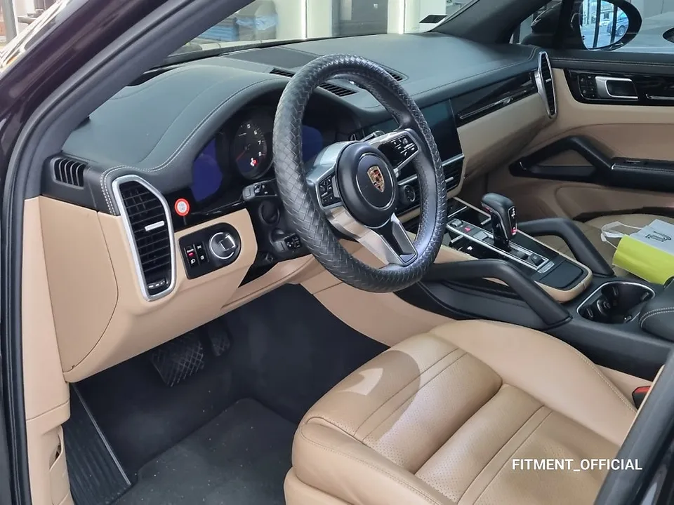 Porsche CayenneのAndroid Auto・CarPlay取付事例 施工写真 5