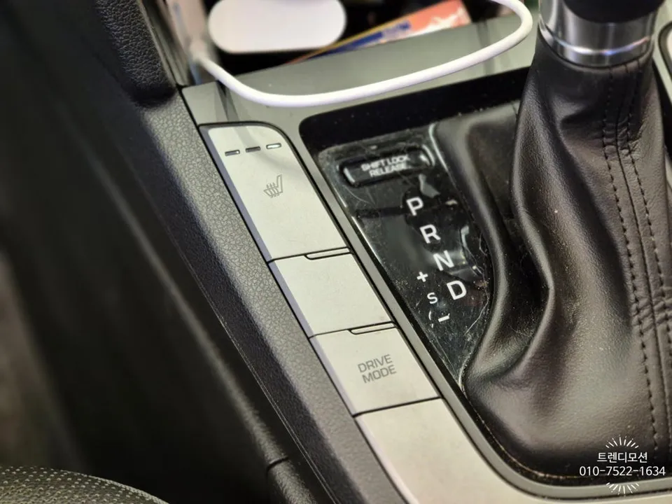 Hyundai Elantra AD steering wheel - Hyundai Elantra AD Steering Wheel Customization Review photo 4