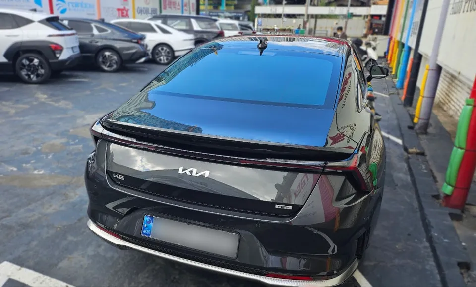 Kia K8のカーフィルム施工事例|断熱・スモーク効果 施工写真 3-3