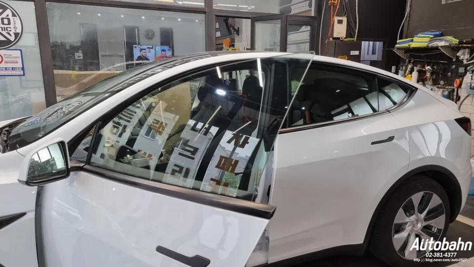 Tesla Model Y window tinting - Tesla Model Y Window Tinting Review: Affordable Royal Tinting photo 3
