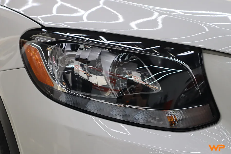 Mercedes-Benz GLC 300 ヘッドライトPPF施工事例 施工写真 3-2