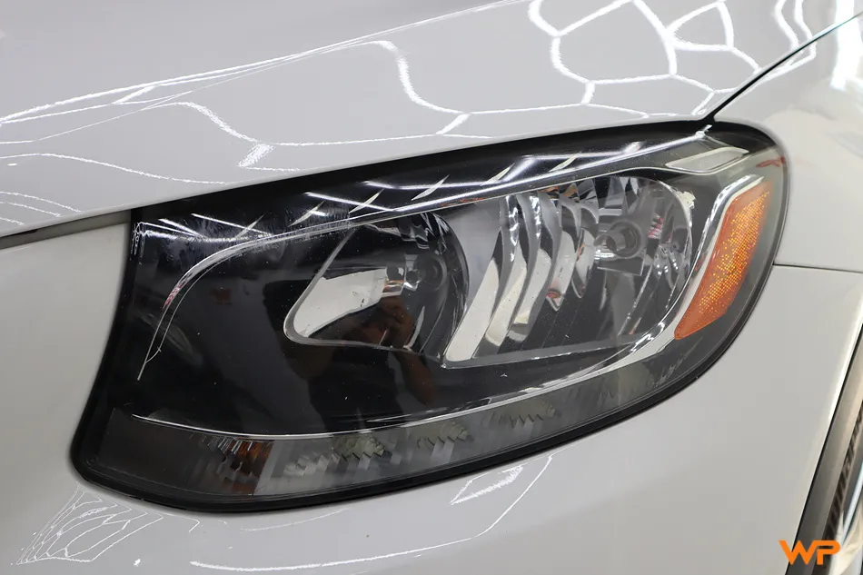 Mercedes-Benz GLC 300 ヘッドライトPPF施工事例 施工写真 2-3