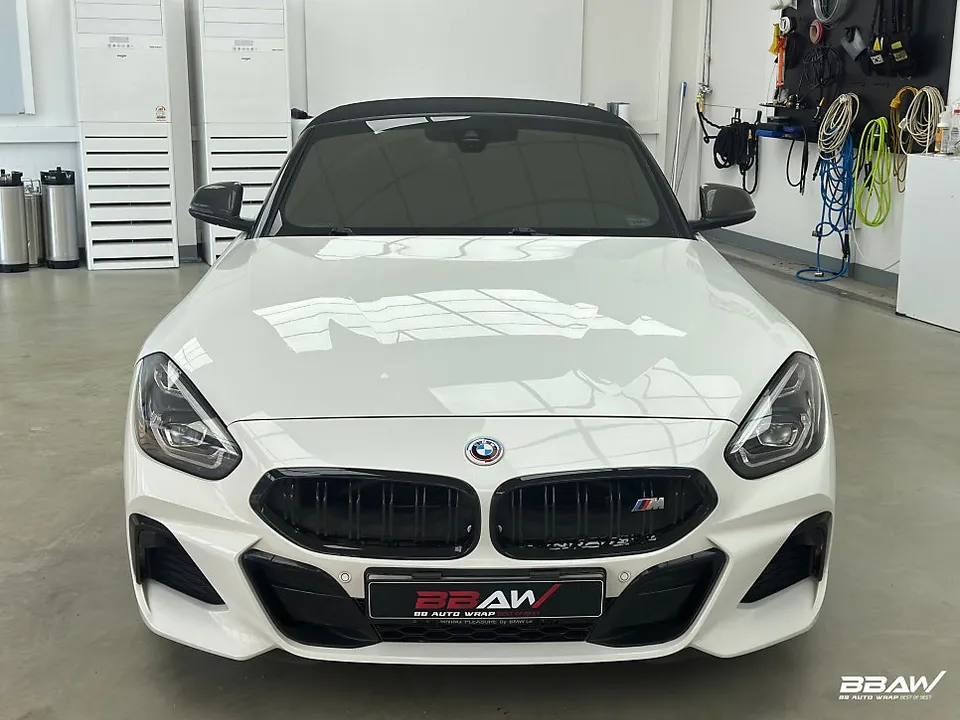 BMW Z4のカーラッピング事例|費用目安・仕上がり 施工写真 1-1