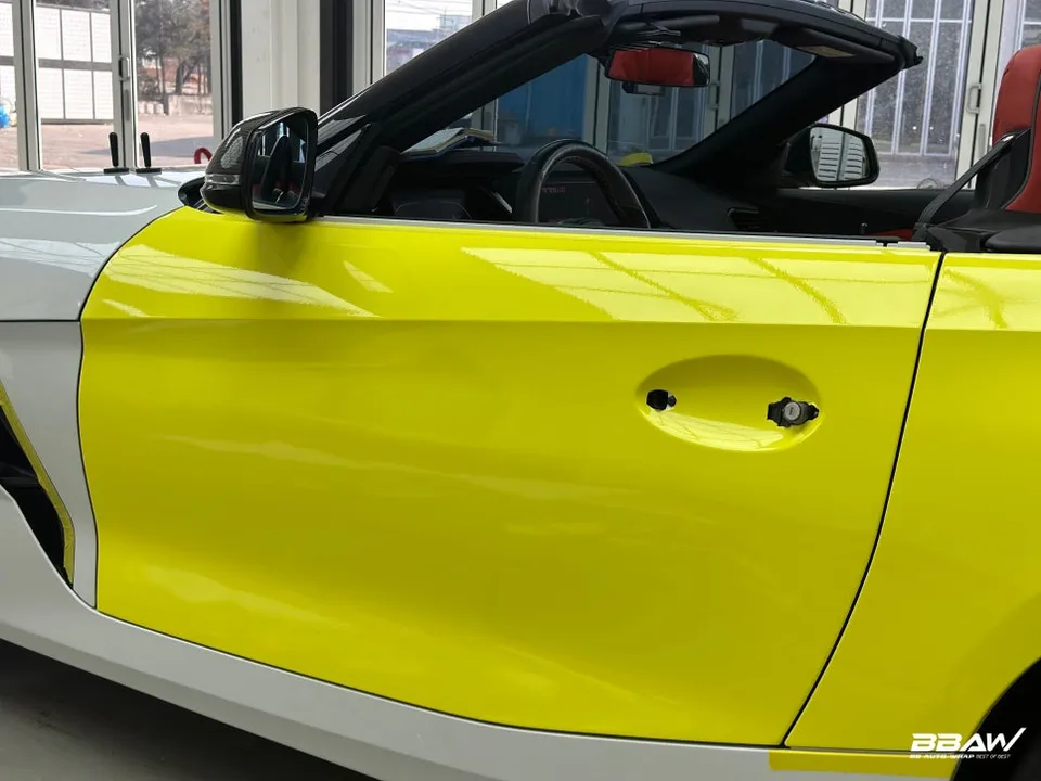 BMW Z4のカーラッピング事例|費用目安・仕上がり 施工写真 1-3