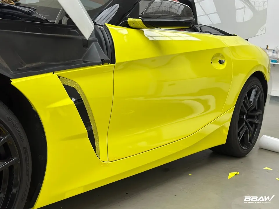 BMW Z4のカーラッピング事例|費用目安・仕上がり 施工写真 3-3