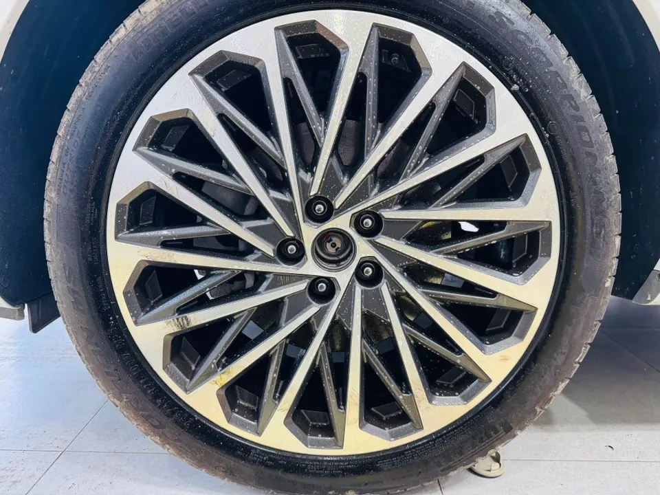 Hyundai Palisadeのホイールラッピング事例｜費用目安・仕上がり 施工写真 3-3