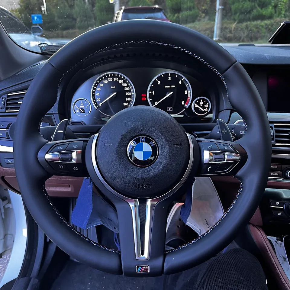 BMW 5 Series F10のAndroid Auto・CarPlay取付事例 施工写真 1-2