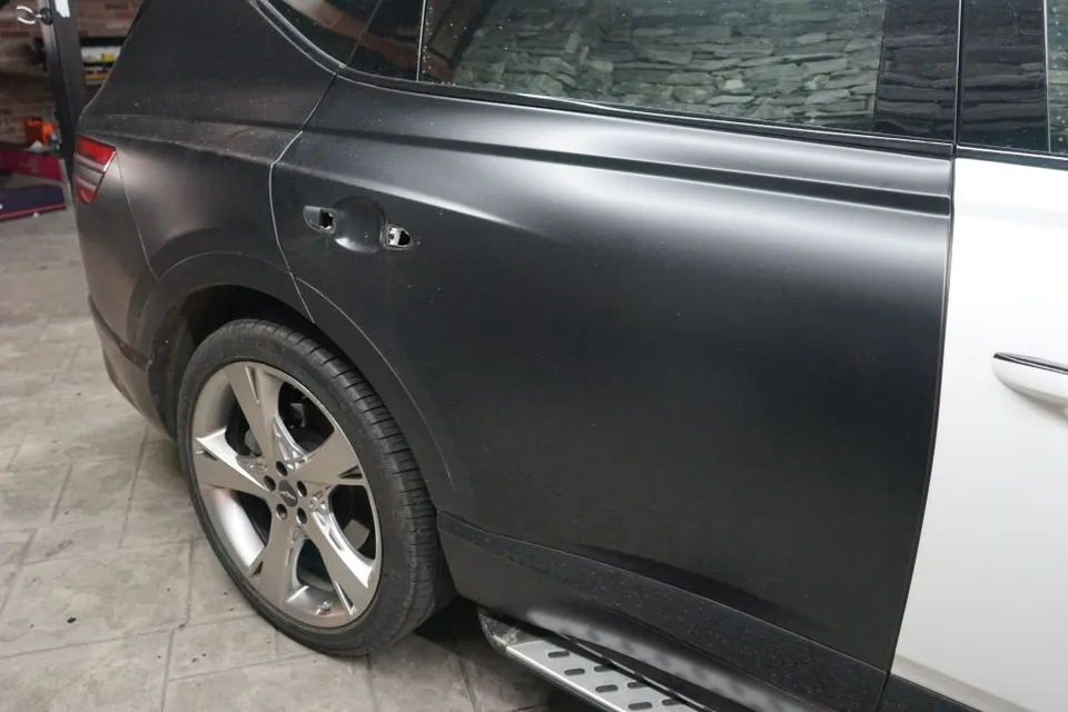 Genesis GV80 vinyl wrap - Genesis GV80 Vinyl Wrap Removal & White Restoration Review photo 5