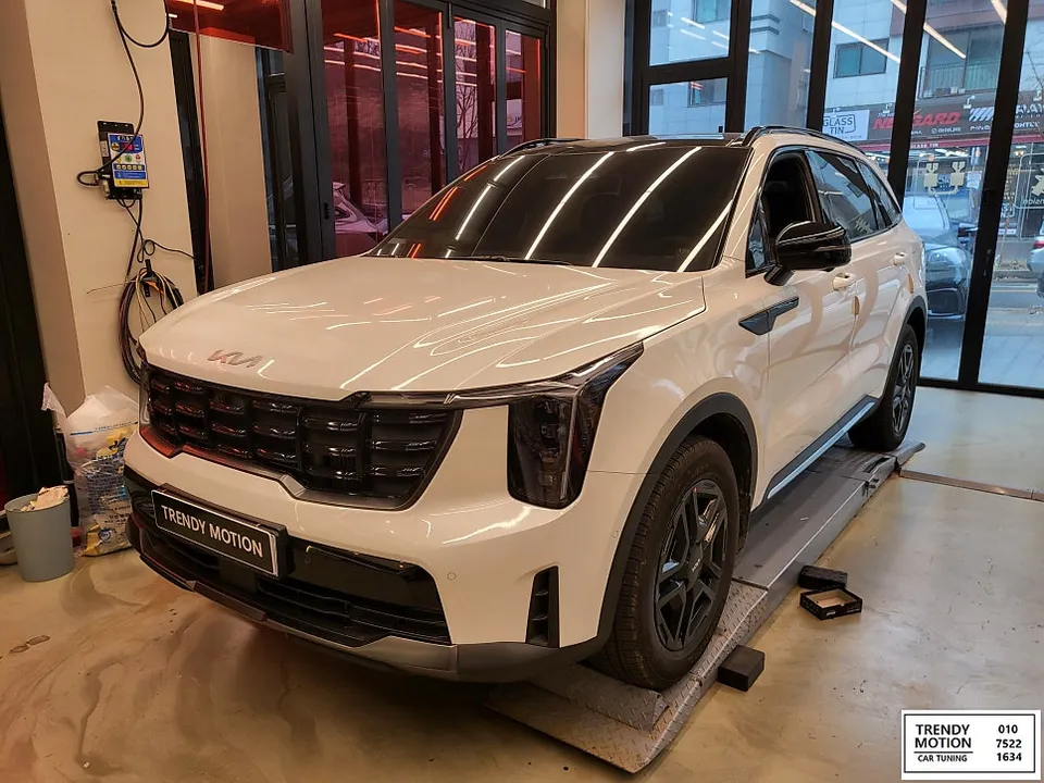 Kia Sorento MQ4 interior customization installation result