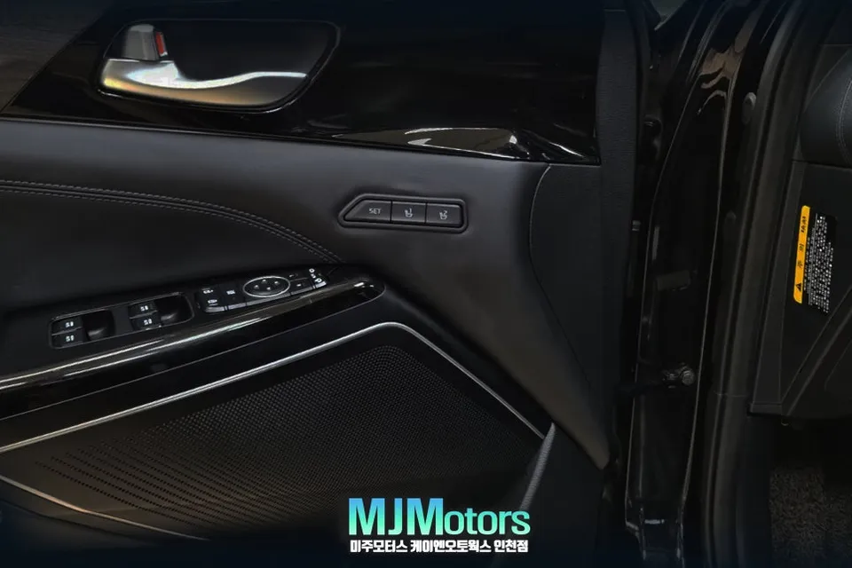 Kia K7 OEM Options Review — Convenience Upgrade After