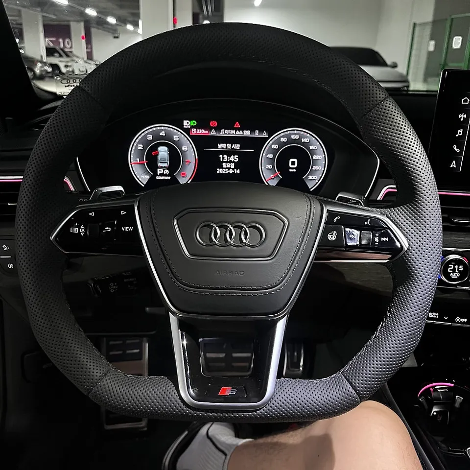 Audi A4 B10 steering wheel - Audi A4 Custom Steering Wheel Upgrade Review photo 6