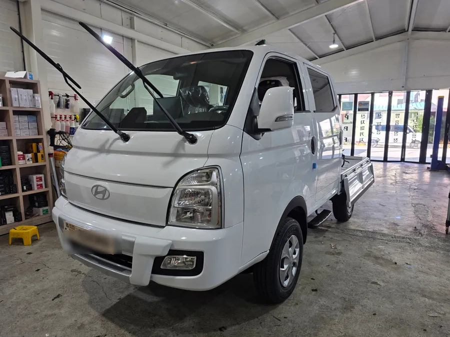 Hyundai Porterのカーフィルム施工事例｜費用目安・仕上がり 施工写真 1-1