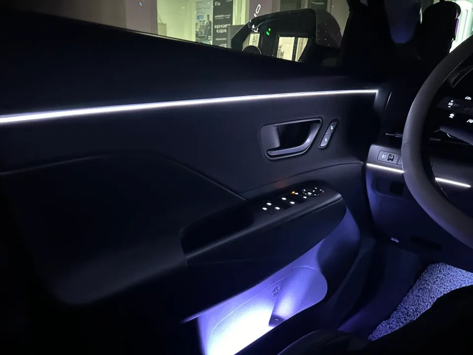Hyundai Kona SX2 Ambient Lighting Review: Cost & Results photo 2