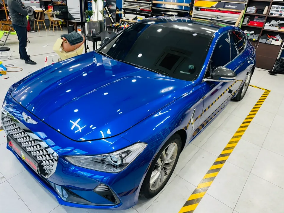 Genesis G70のカーラッピング事例|費用目安・仕上がり 施工写真 2-1